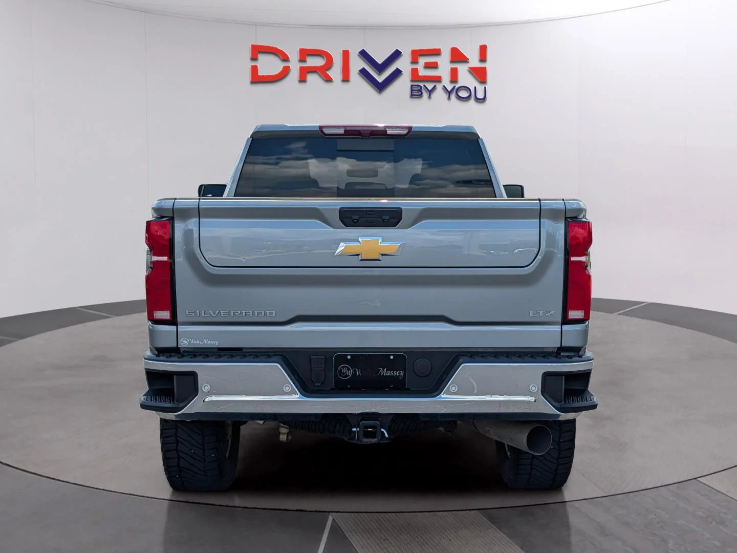 Used 2025 Sterling Gray Metallic Chevrolet LTZ image 4