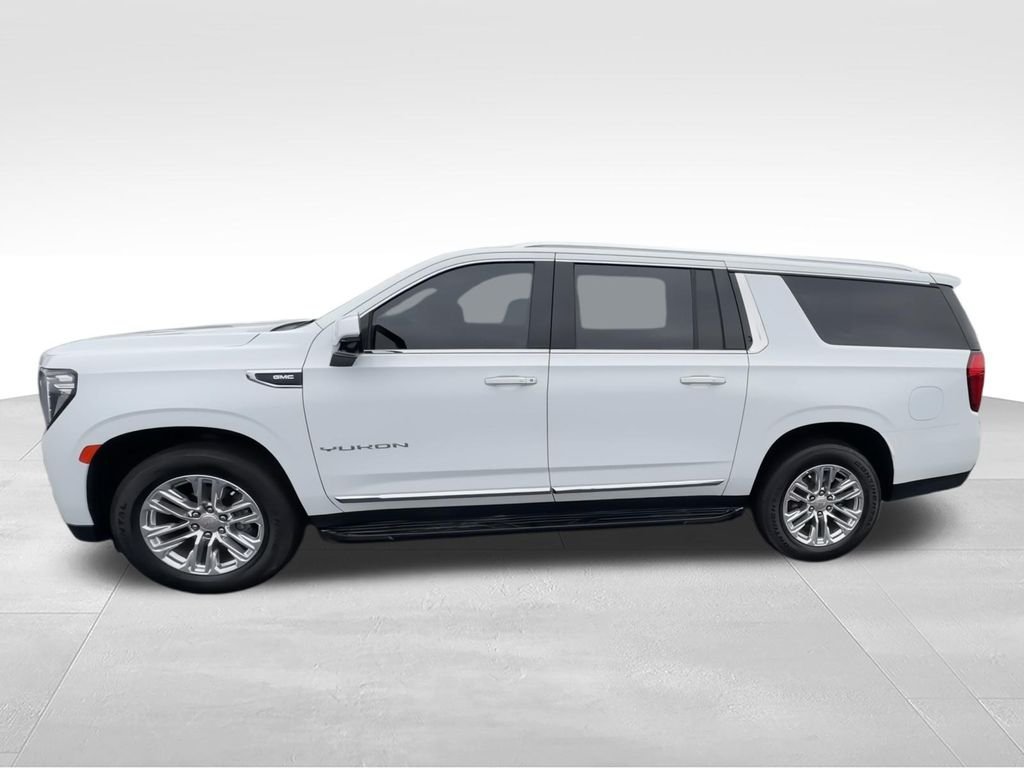 Used 2023 White GMC SLT image 5