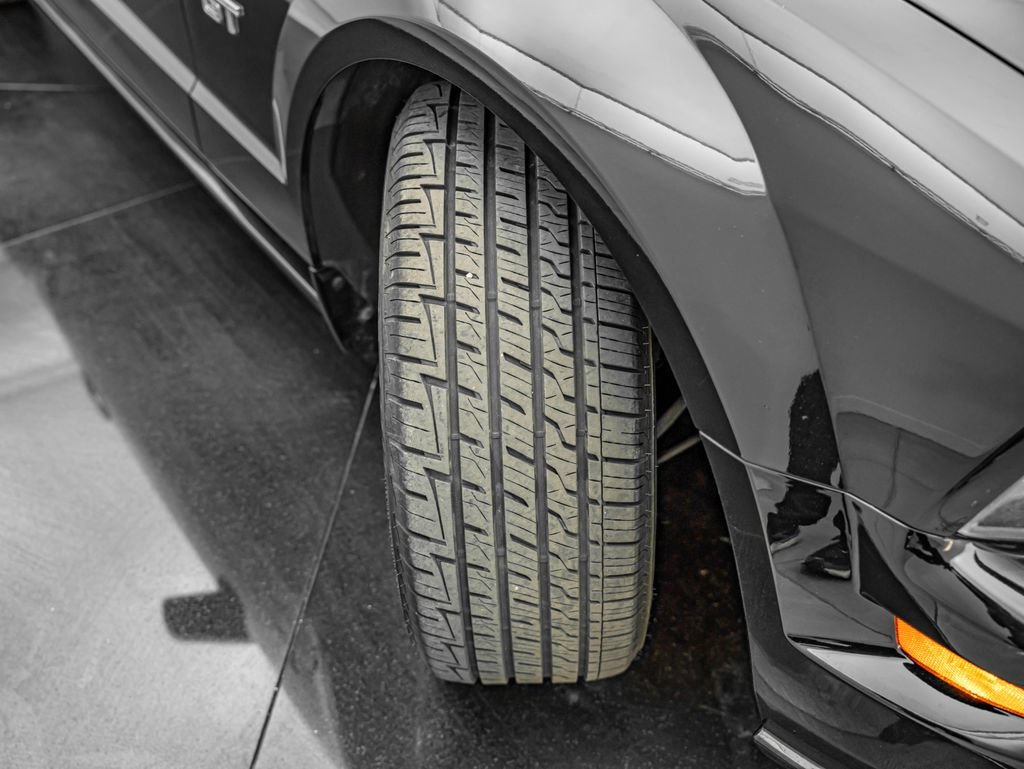 Used 2008 Black Ford GT Deluxe image 43