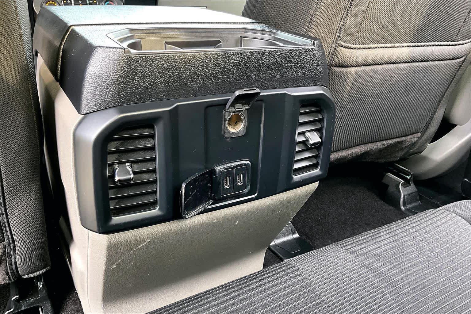 Used 2019 Magnetic Metallic Ford XL image 36