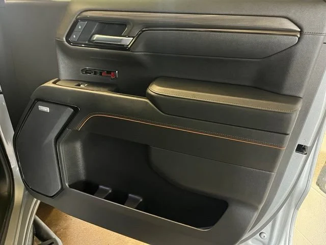 Used 2025 Sterling Metallic GMC AT4 image 21