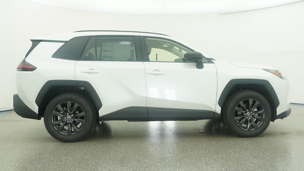 New 2026 Wind Chill Pearl Toyota XLE Premium image 2
