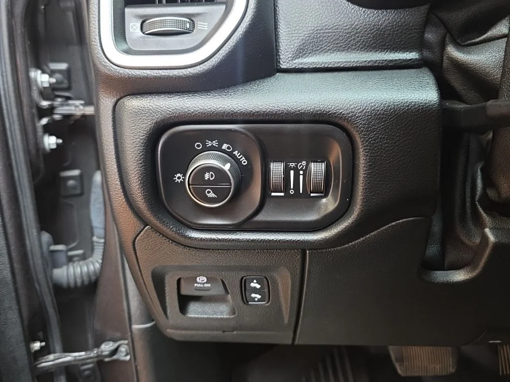 Used 2019 Gray Ram Laramie image 23