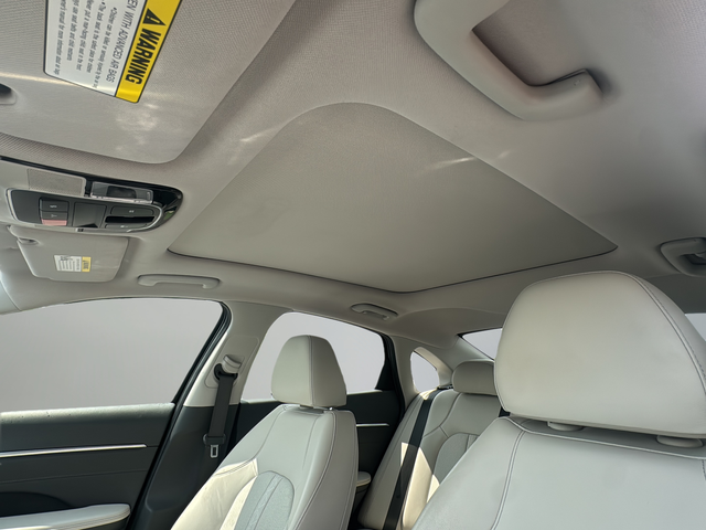 Used 2023 Black Hyundai Limited image 19