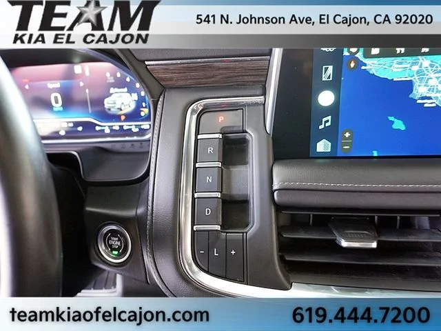 Used 2022 Gray Chevrolet Z71 image 31