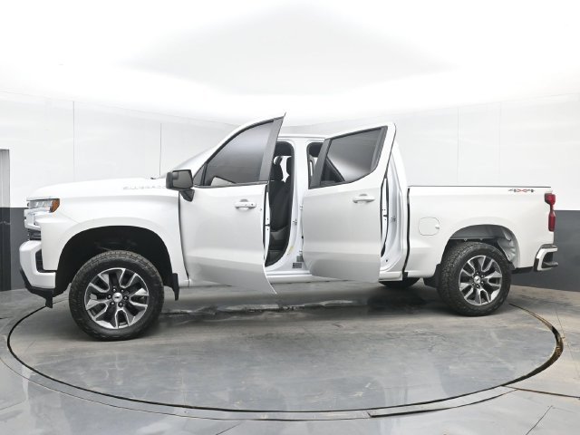 Used 2021 Beige Chevrolet RST image 49