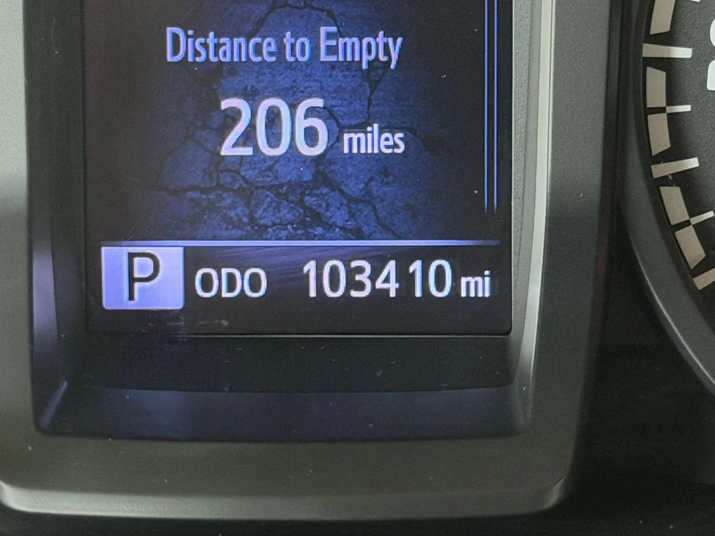 Used 2019 White Toyota SR image 18