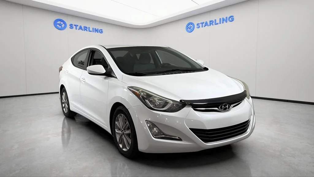 Used 2016 White Hyundai SE image 14