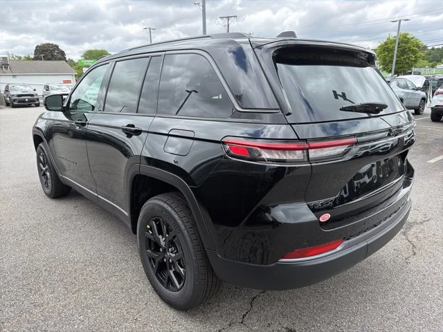 New 2026 Black Jeep Altitude image 5