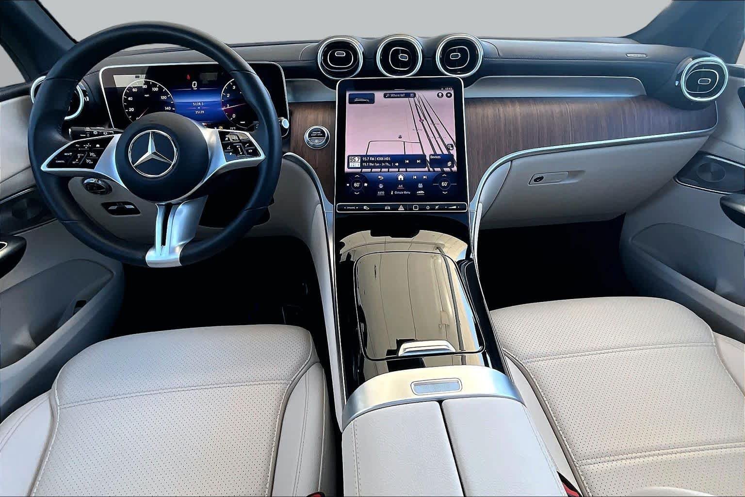 Used 2024 Nautical Blue Metallic Mercedes-Benz GLC 300 image 14