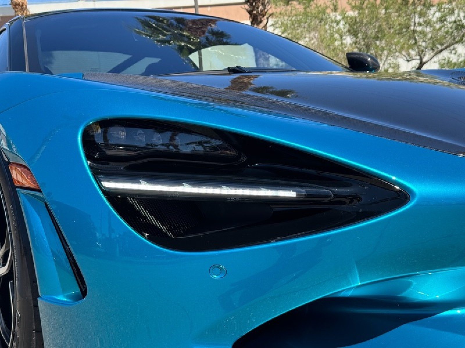 Used 2024 Belize Blue McLaren coupe image 28