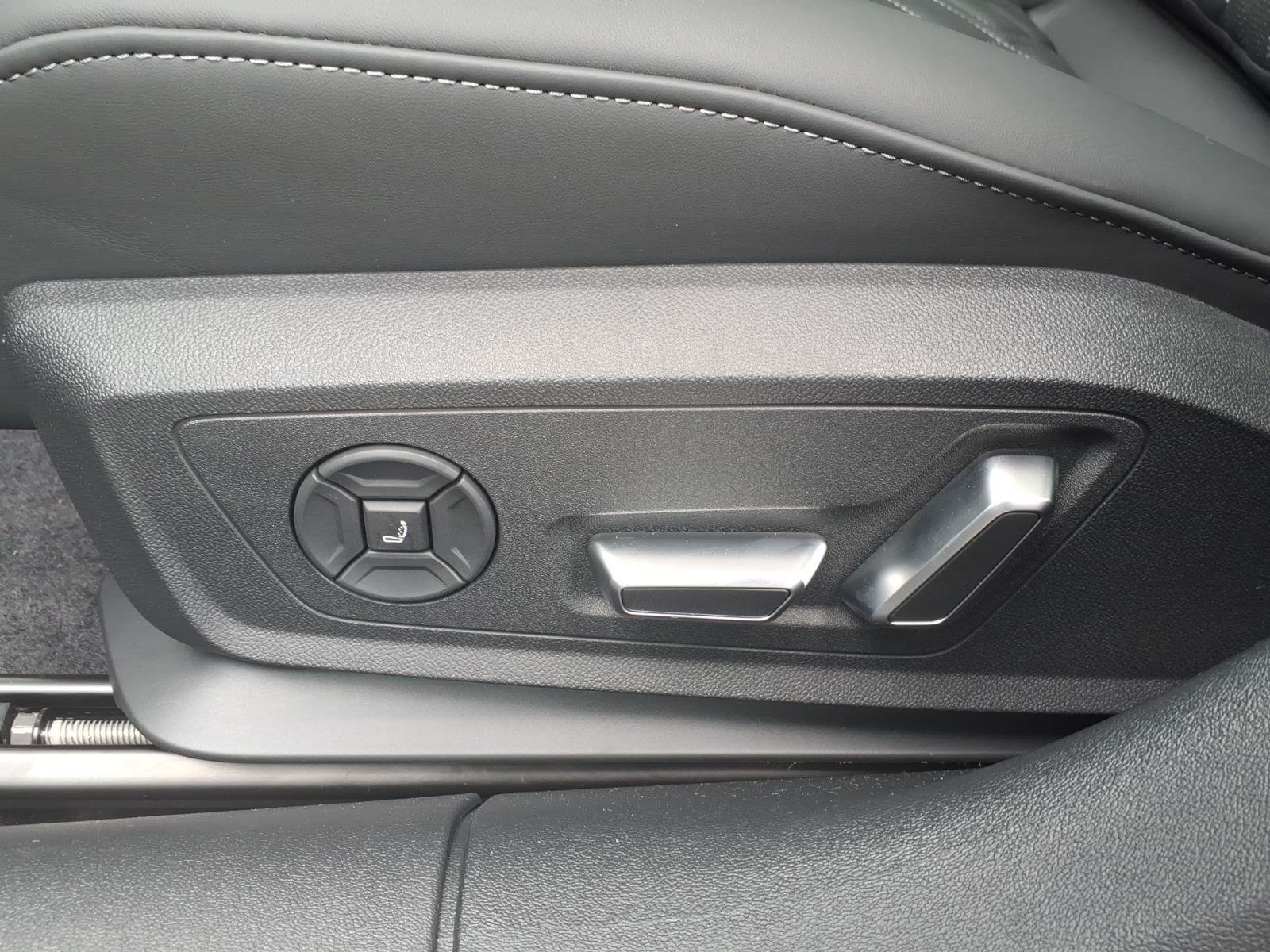 New 2026 Daytona Gray Metallic Audi Premium Plus image 21