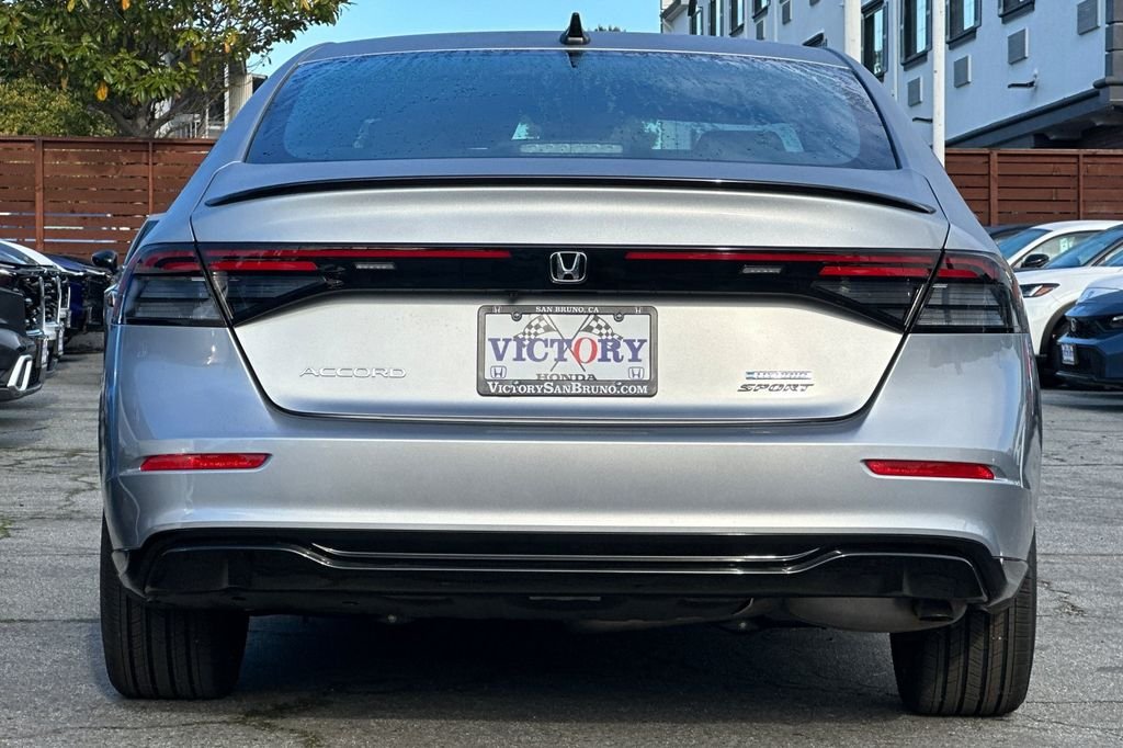 New 2025 Solar Silver Metallic Honda Sport-L image 5