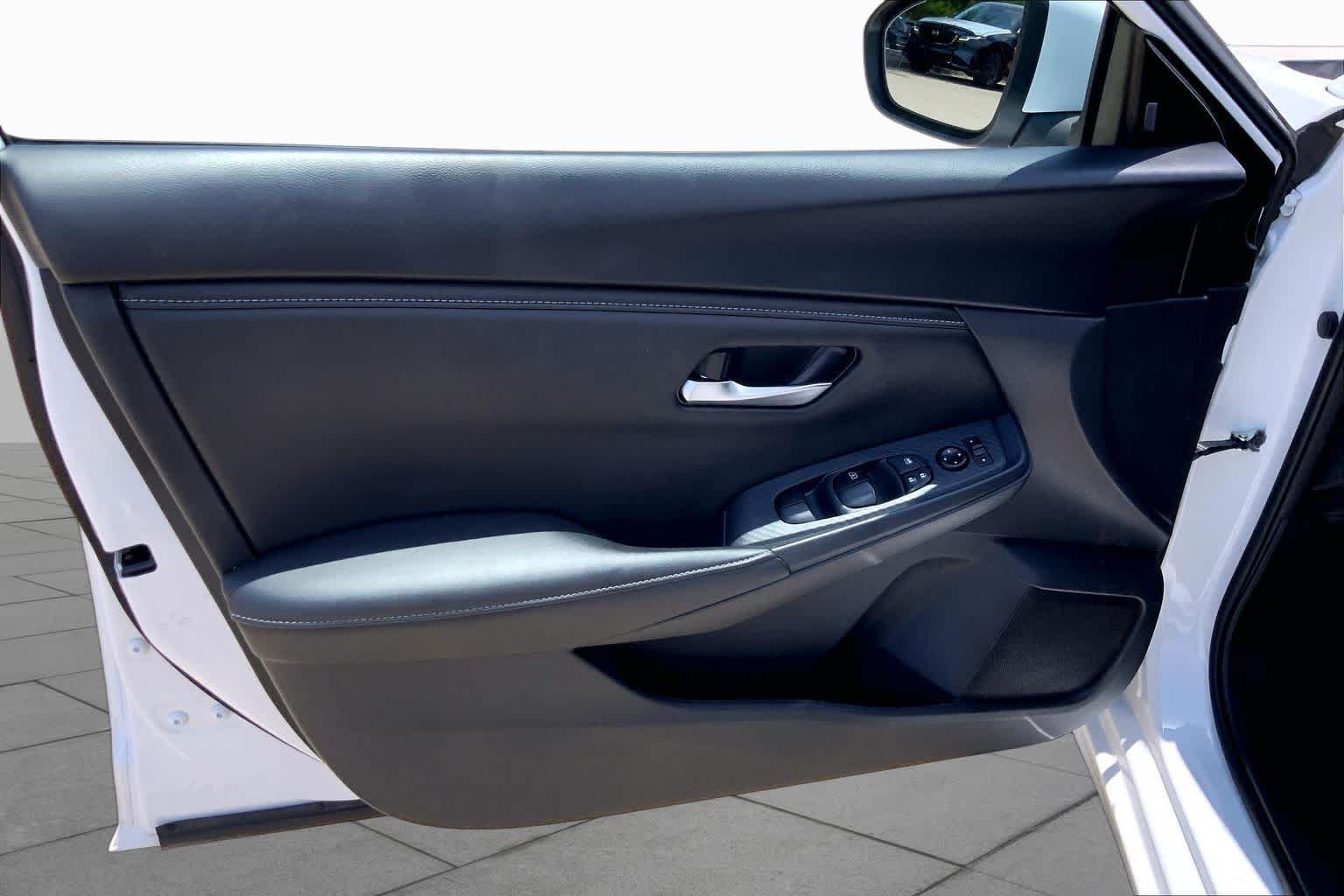 Used 2025 Fresh Powder Nissan SV image 21