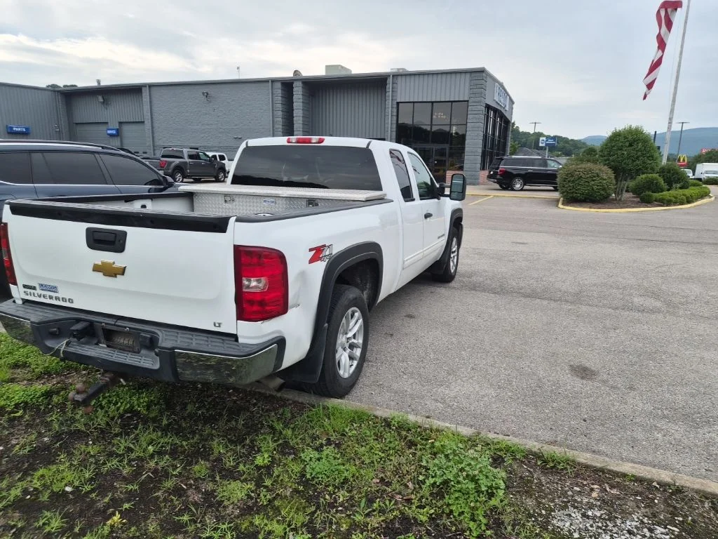 Used 2012 Summit White Chevrolet LT image 5