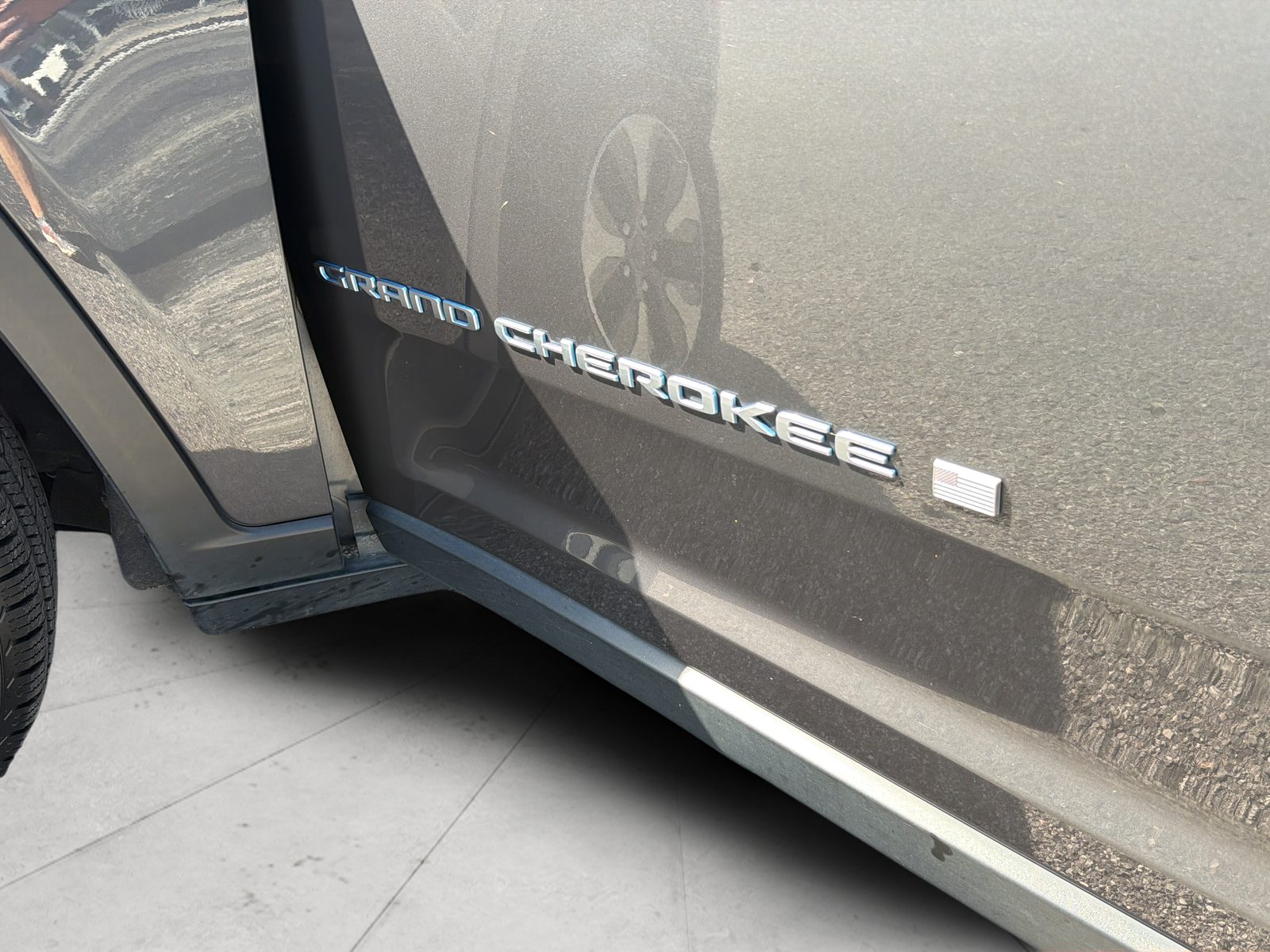 Used 2024 Gray Jeep 4xe image 42
