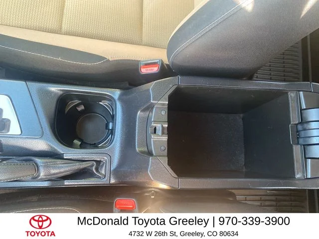 Used 2017 White Toyota XLE image 21
