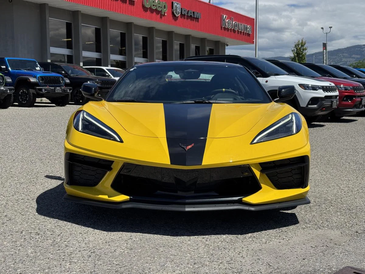 Used 2025 Yellow Chevrolet 3LT image 3