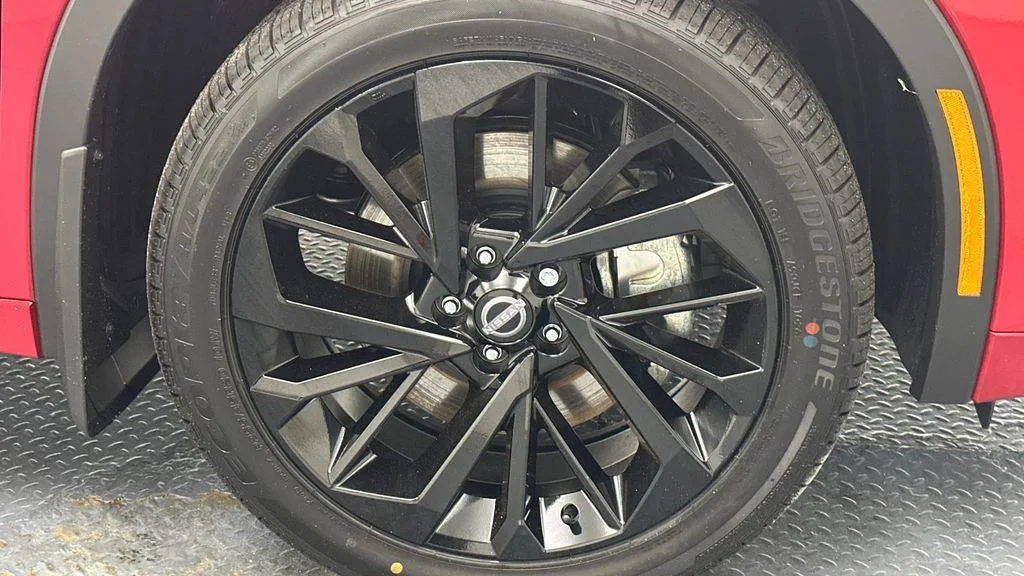 New 2026 Red Nissan Platinum image 19