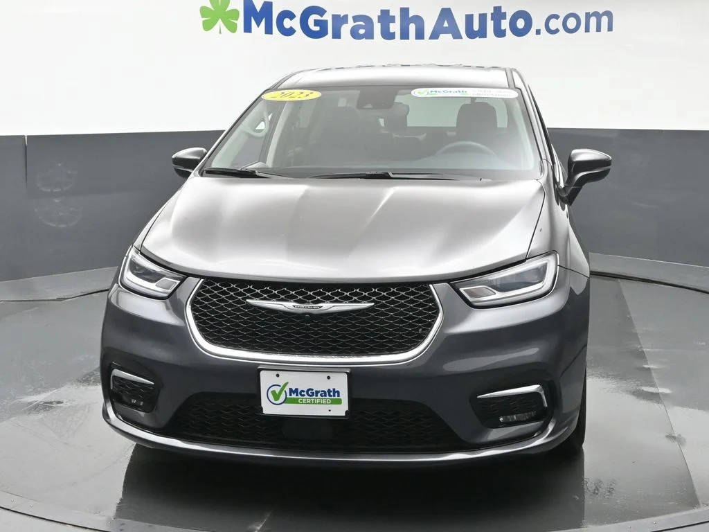 Certified Used 2023 Gray Chrysler Touring L image 6