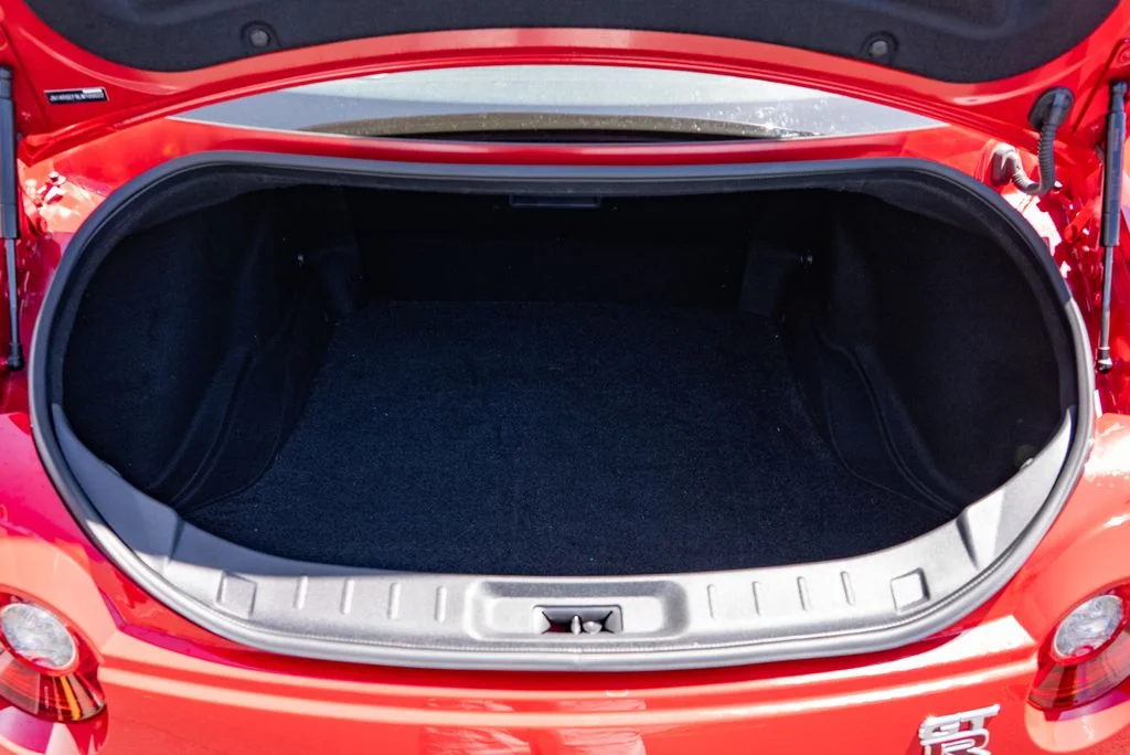 Used 2020 Red Nissan Premium image 8