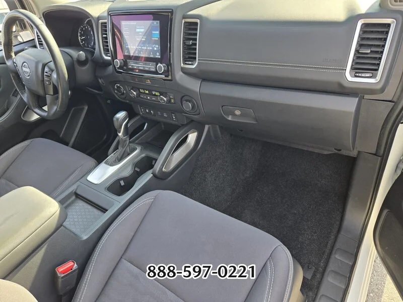 Used 2022 Glacier White NISSAN SV image 19