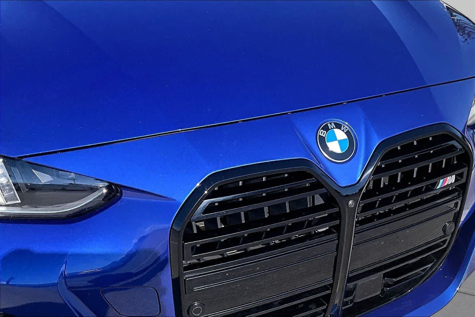 Used 2026 Portimao Blue Metallic BMW M440i image 28