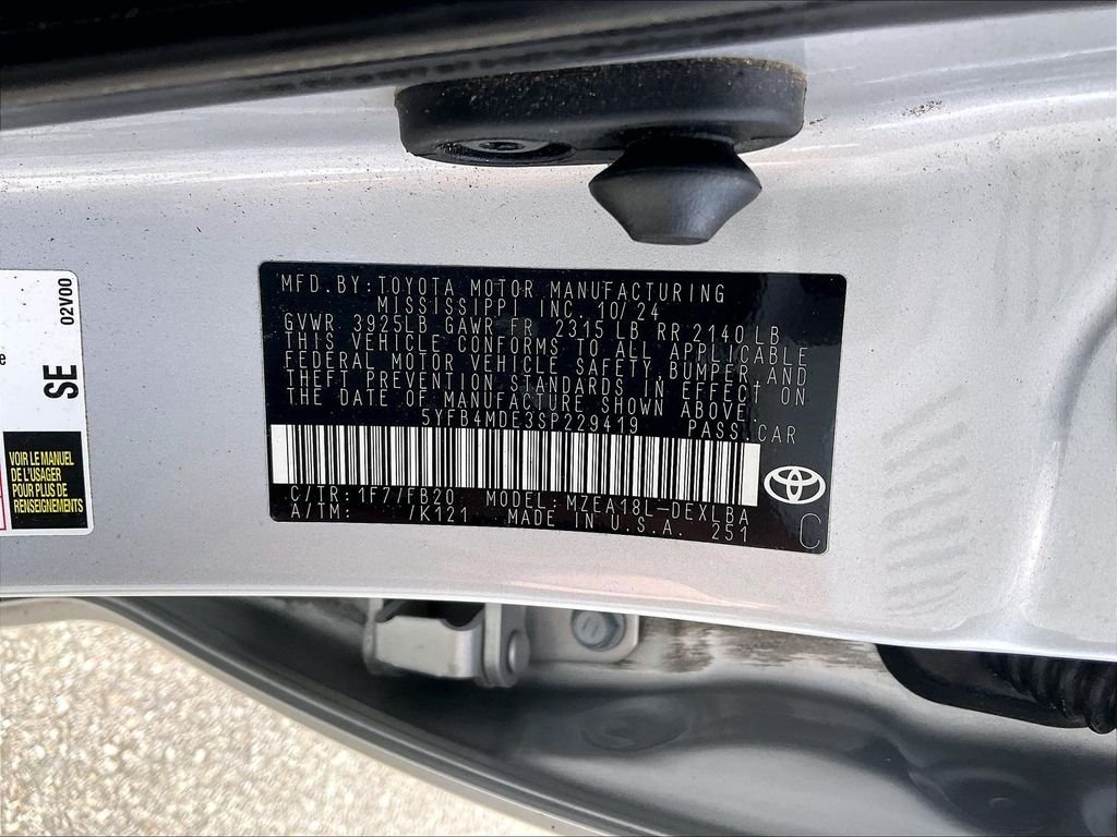 Used 2025 Classic Silver Metallic Toyota LE image 31