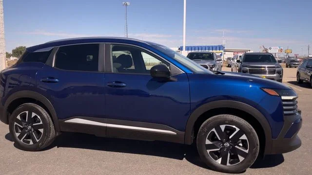 Used 2026 Blue Nissan SV image 3