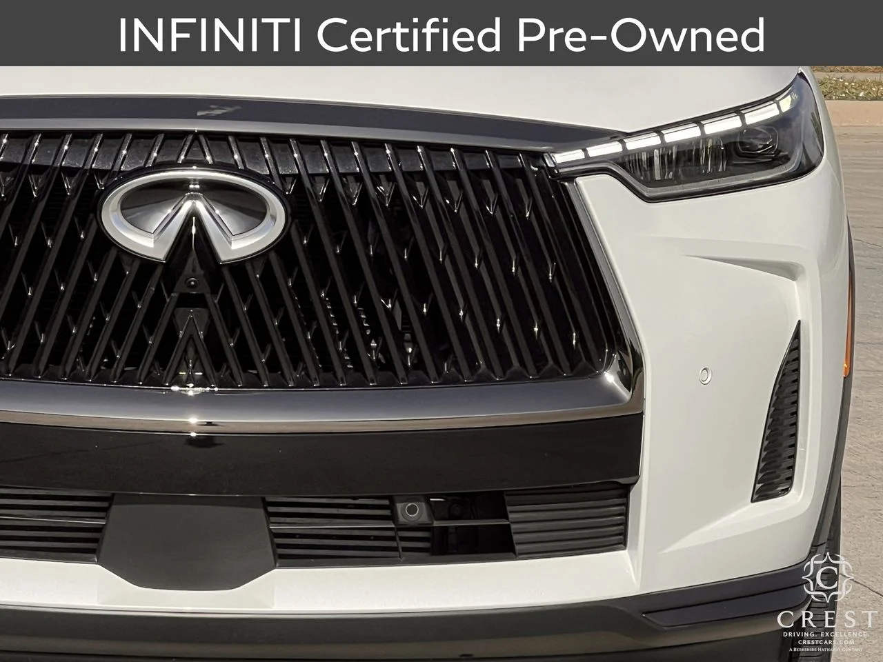 Certified Used 2027 Radiant White Black Obsidian INFINITI AUTOGRAPH image 11
