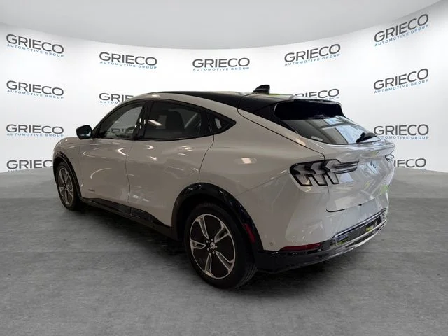 Used 2023 White Metallic Ford Premium image 29