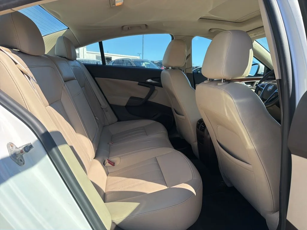 Used 2011 White Buick CXL image 29
