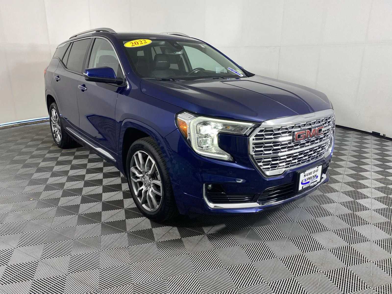 Used 2022 Marine Metallic GMC Denali image 11