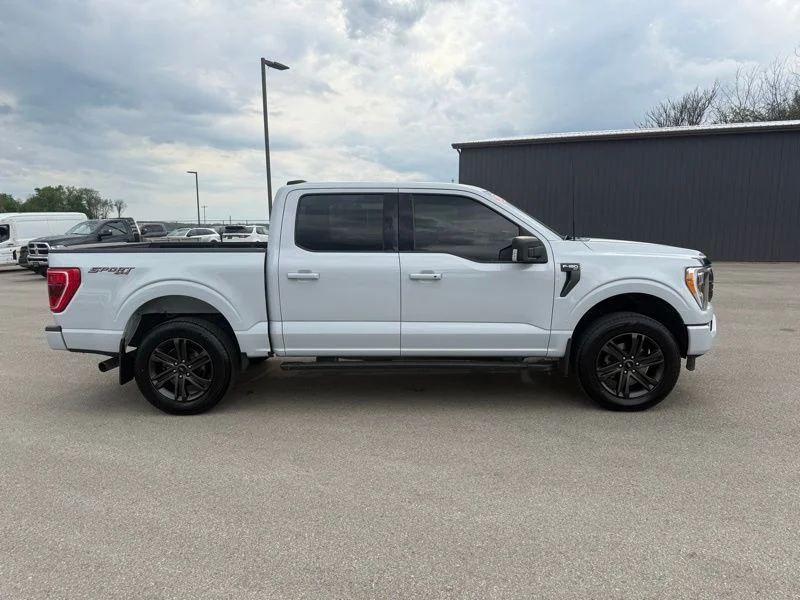 Used 2021 White Ford XLT image 5