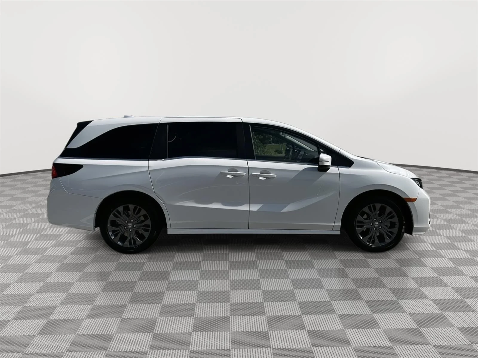 New 2026 Platinum White Pearl Honda Touring image 7