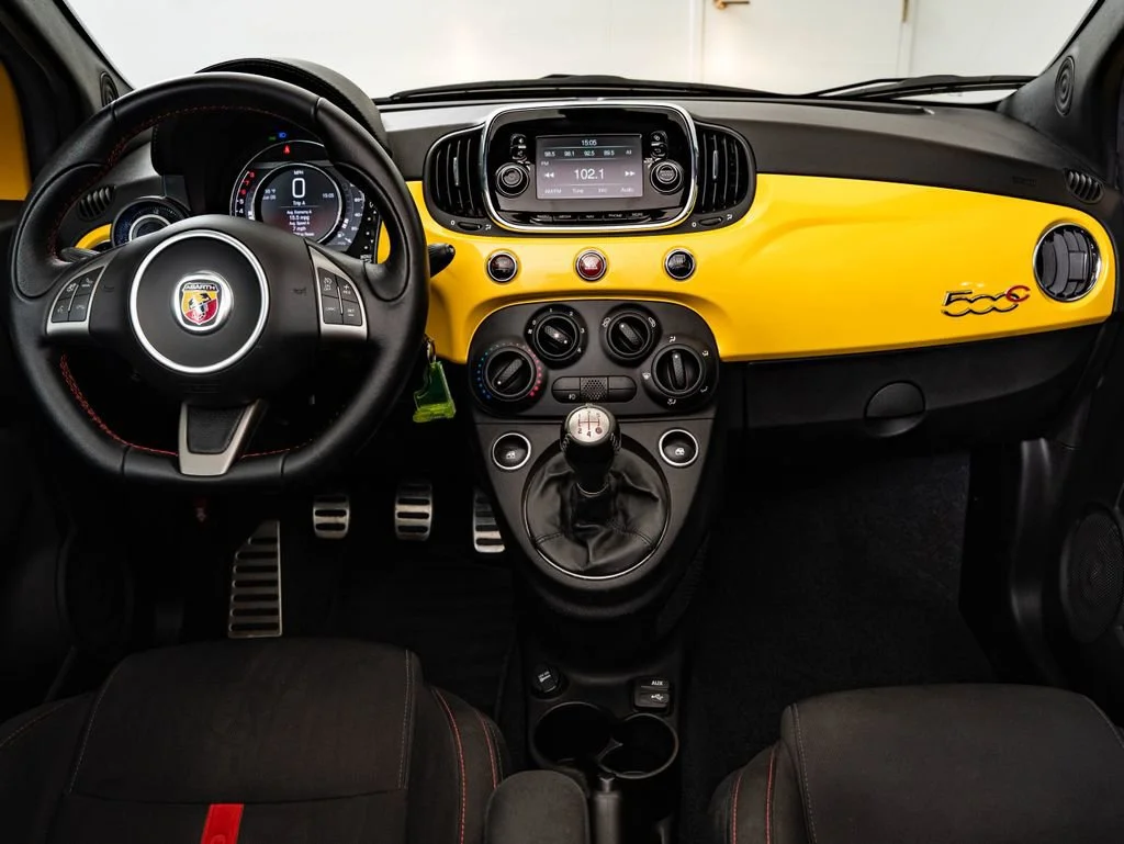 Used 2017 Giallo Moderna Perla (Pearl Yellow Tri-Coat) FIAT Abarth image 32