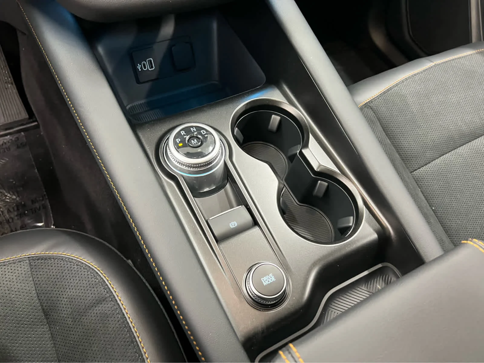 2026 Ford Explorer Tremor - Photo 18