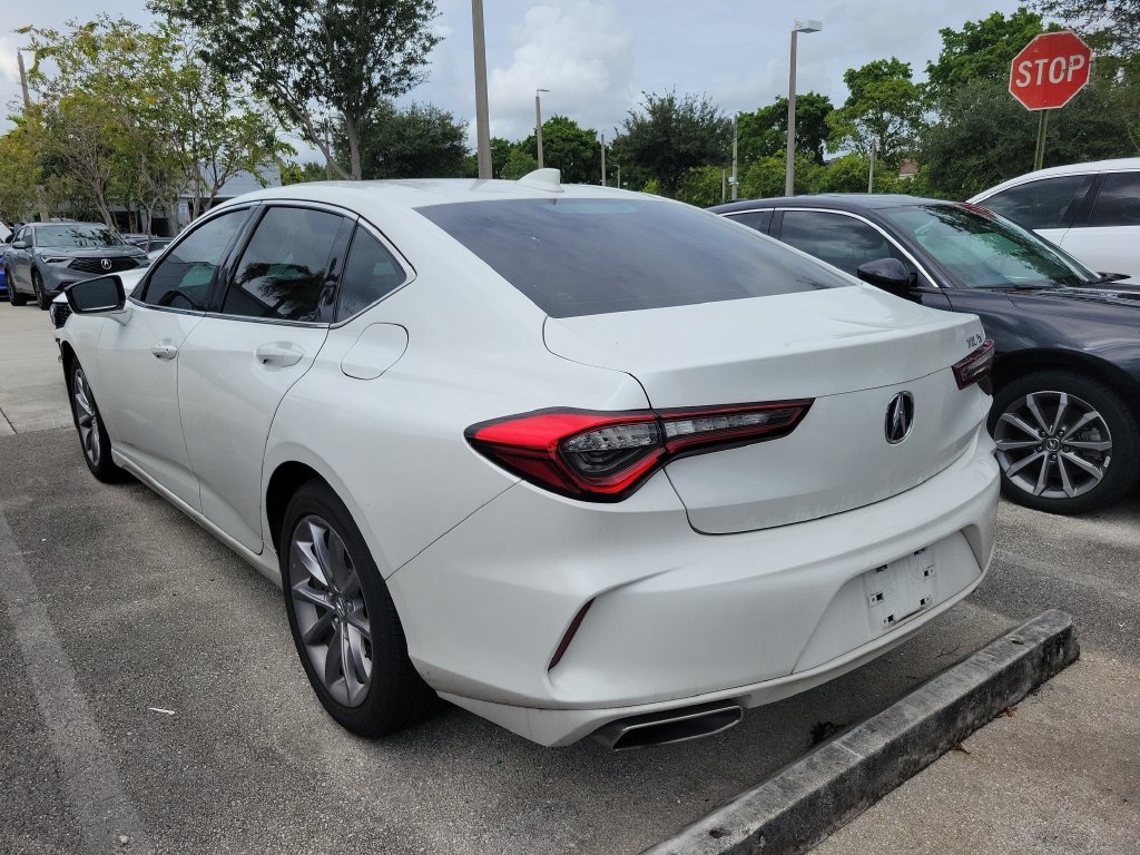 Used 2023 White Acura Base image 5