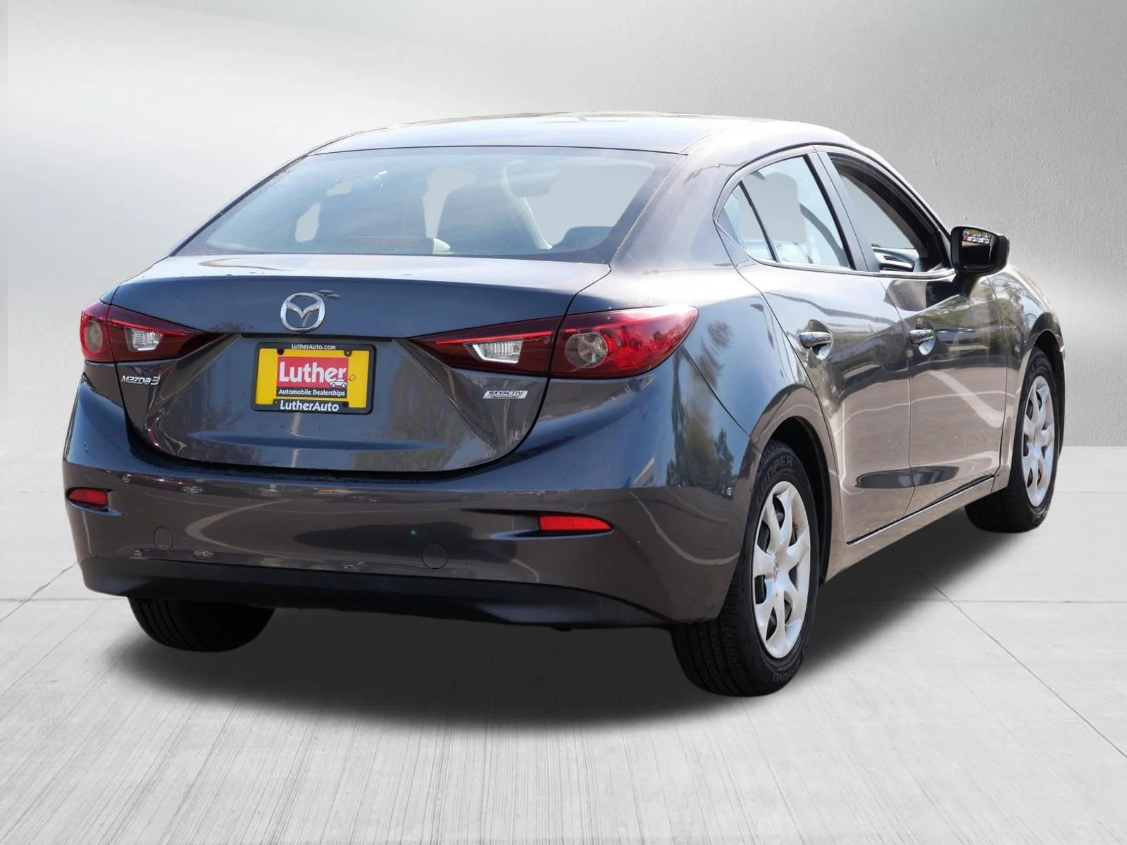 Used 2015 Meteor Gray Mica Mazda i Sport image 6