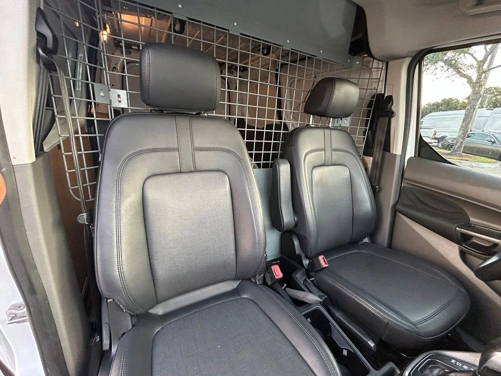 Used 2019 Frozen White Ford XL image 25