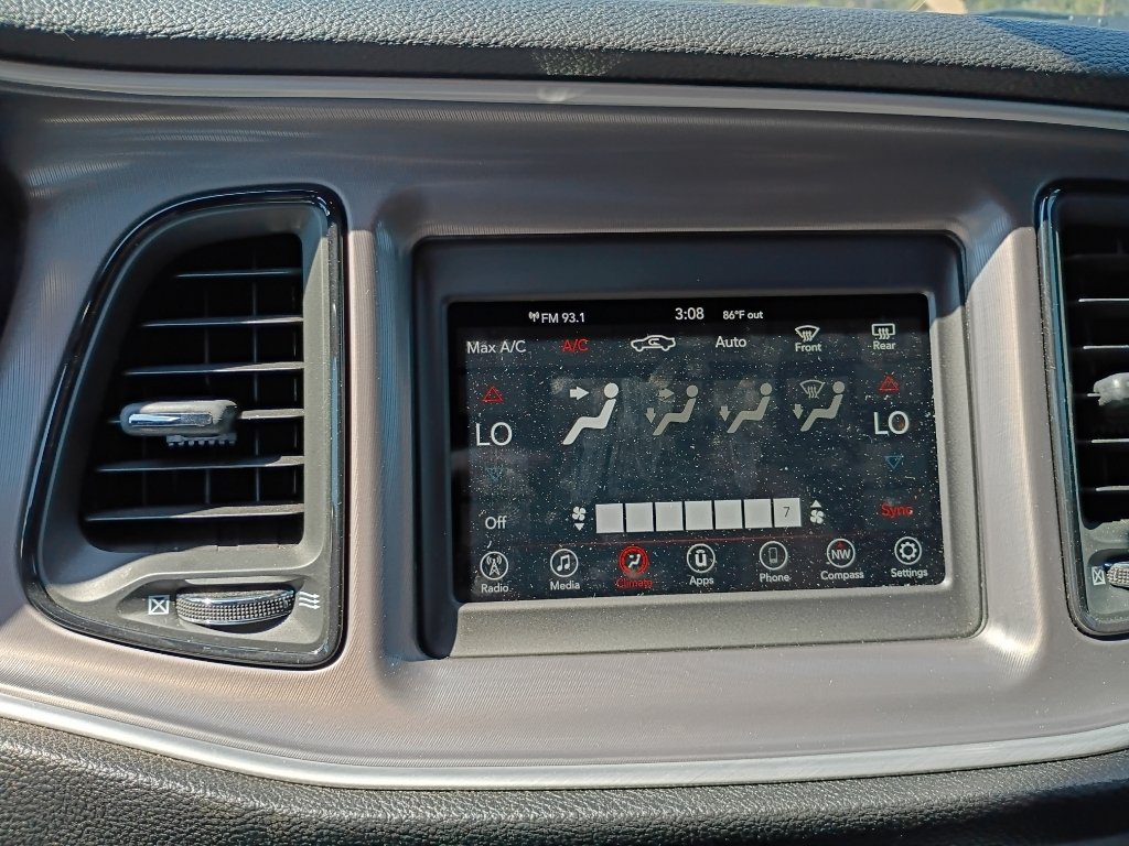Used 2022 Hellraisin Dodge SXT image 21