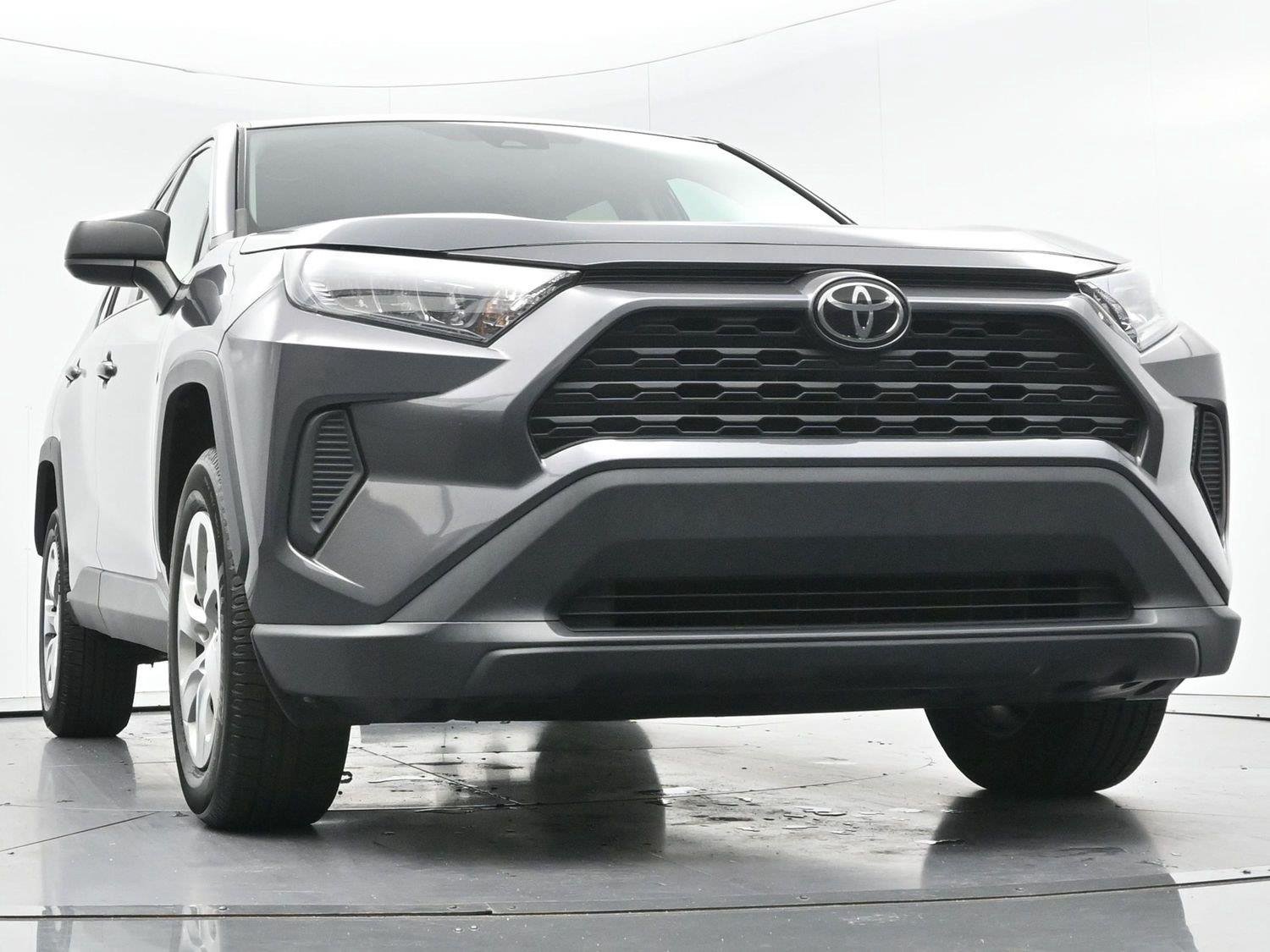 Used 2022 Magnetic Gray Metallic Toyota LE image 43
