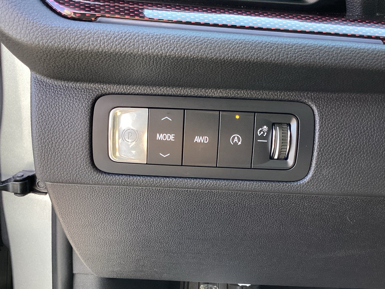 Used 2025 Sterling Gray Metallic Chevrolet Z71 image 35