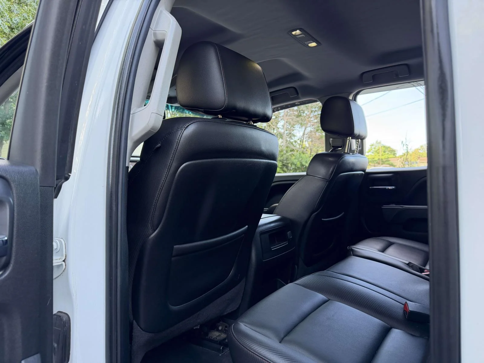 Used 2014 White GMC SLT image 24