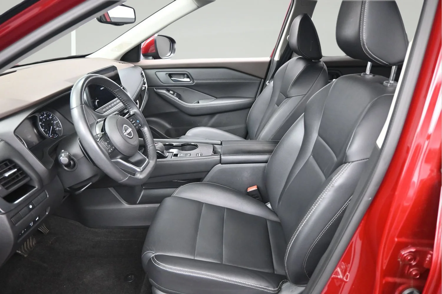 Certified Used 2023 Scarlet Ember Tintcoat Nissan SL image 9