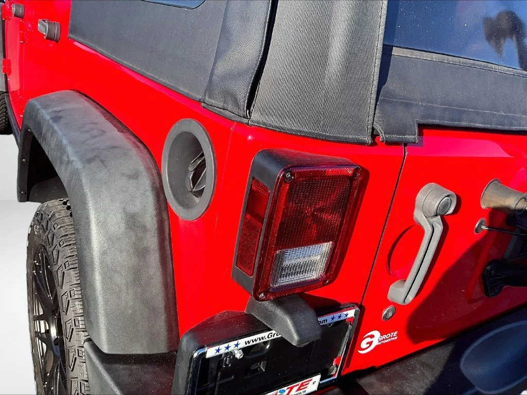 Used 2016 Red Jeep Unlimited Rubicon image 26