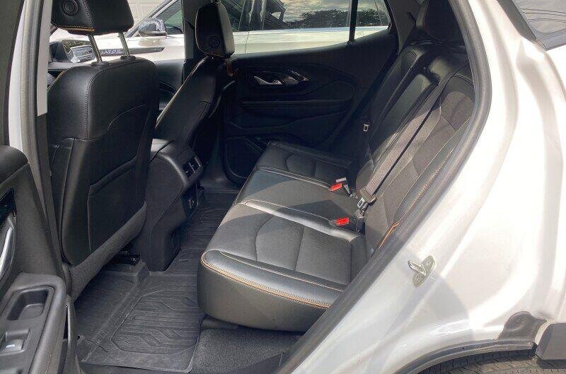 Used 2023 SUMMIT WHITE GMC AT4 image 9