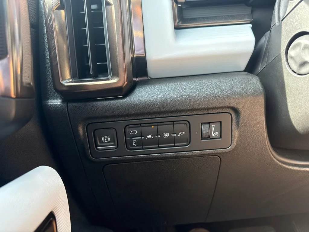 Used 2024 Supernova Metallic (Dark Blue) GMC 2X image 26