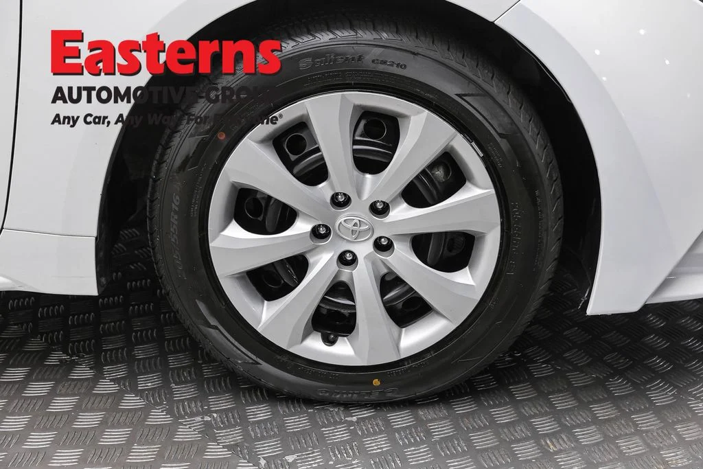 Used 2024 White Toyota LE image 30