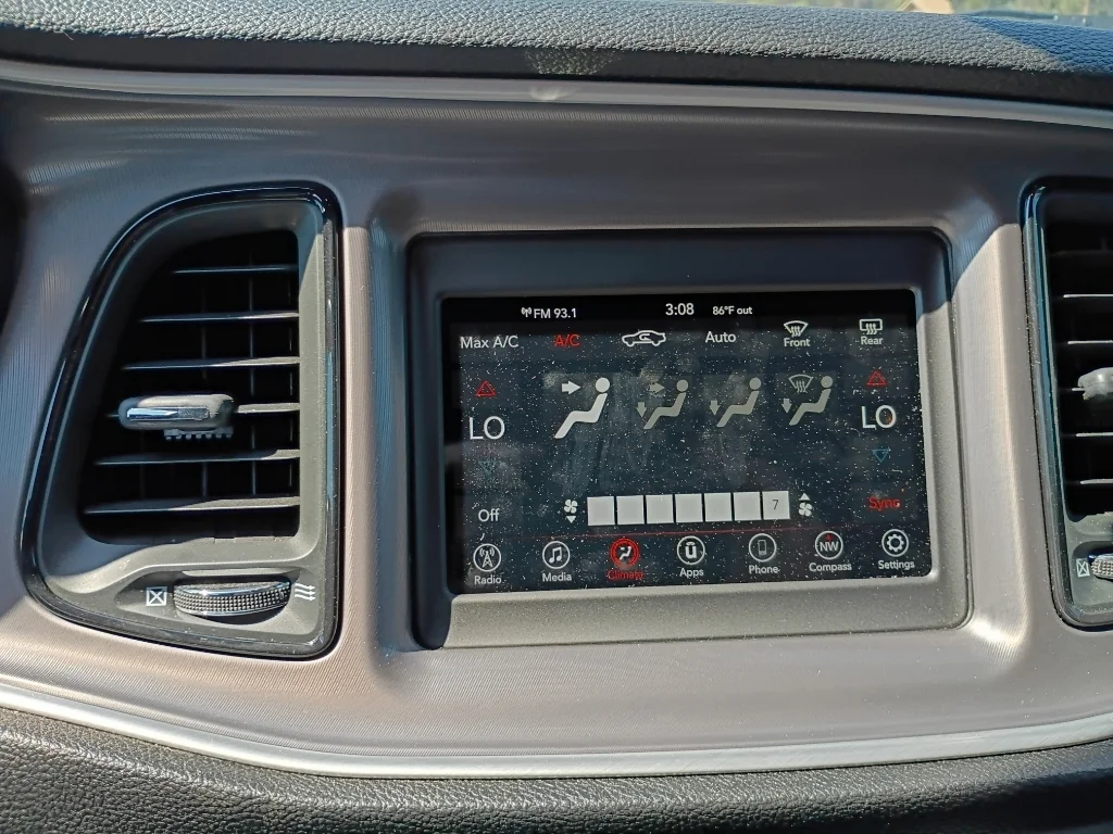 Used 2022 Hellraisin Dodge SXT image 21